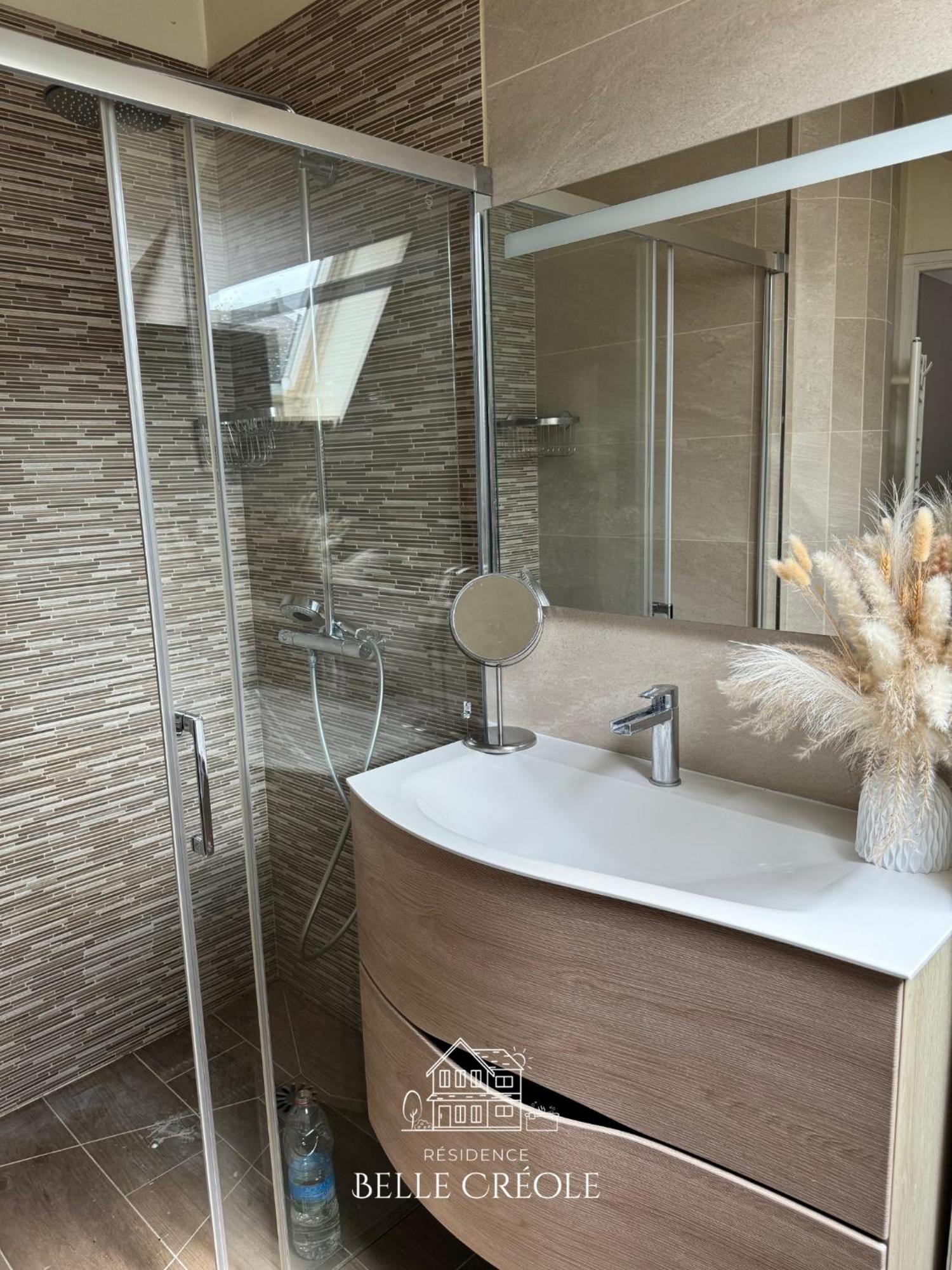 Duplex Vip Jacuzzi A 15Min De Disneyland Paris Et 1H De Paris Quincy-Voisins Extérieur photo