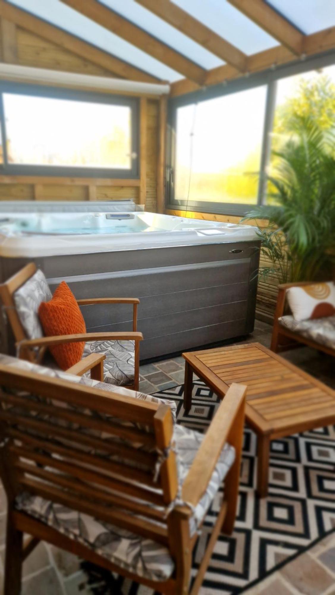 Duplex Vip Jacuzzi A 15Min De Disneyland Paris Et 1H De Paris Quincy-Voisins Extérieur photo